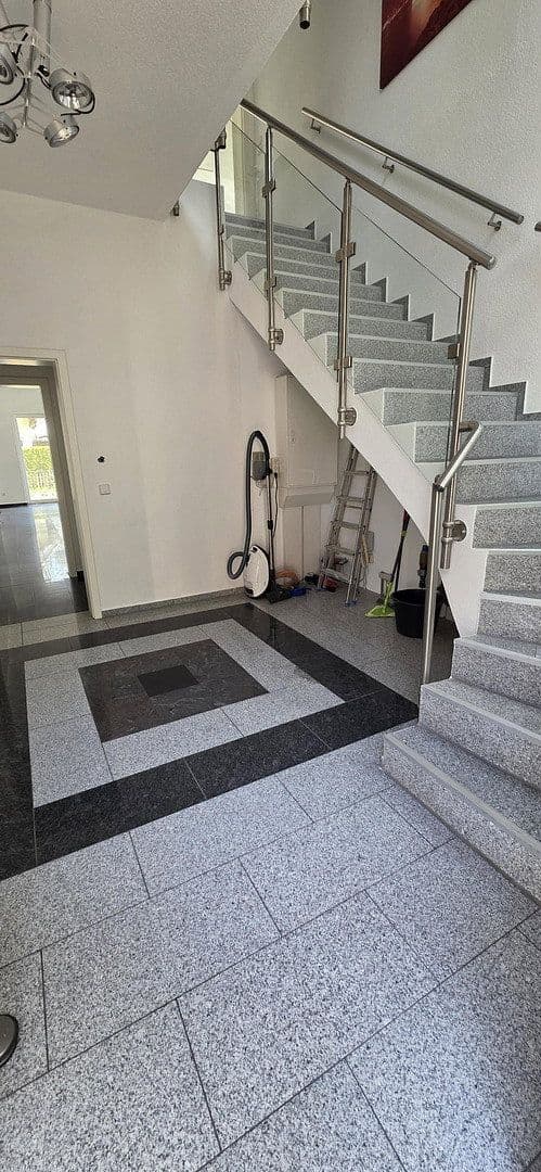 Predaj domu 352 m², pozemok 948 m², Woltersdorf, Brandenbursko Predaj domu 352 m², pozemok 948 m², Woltersdorf, Brandenbursko