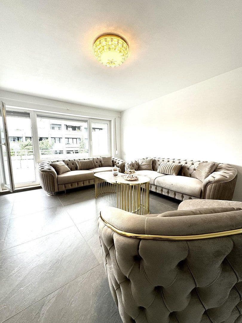 Predaj bytu 2-izbový 81 m², Wiesbaden, Hesensko Predaj bytu 2-izbový 81 m², Wiesbaden, Hesensko