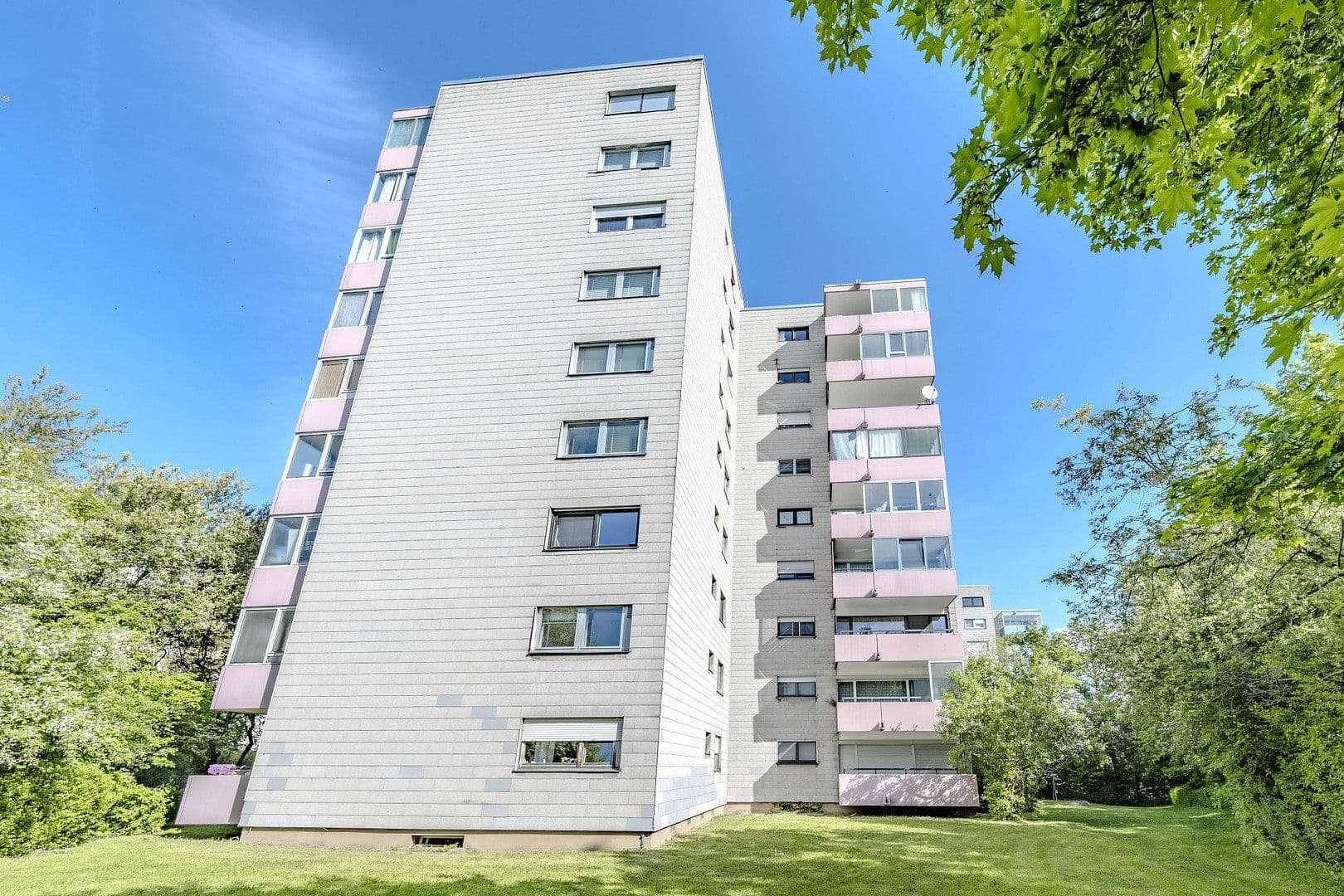 Predaj bytu 2-izbový 71 m², Asperg, Bádensko-Wurttembersko Predaj bytu 2-izbový 71 m², Asperg, Bádensko-Wurttembersko