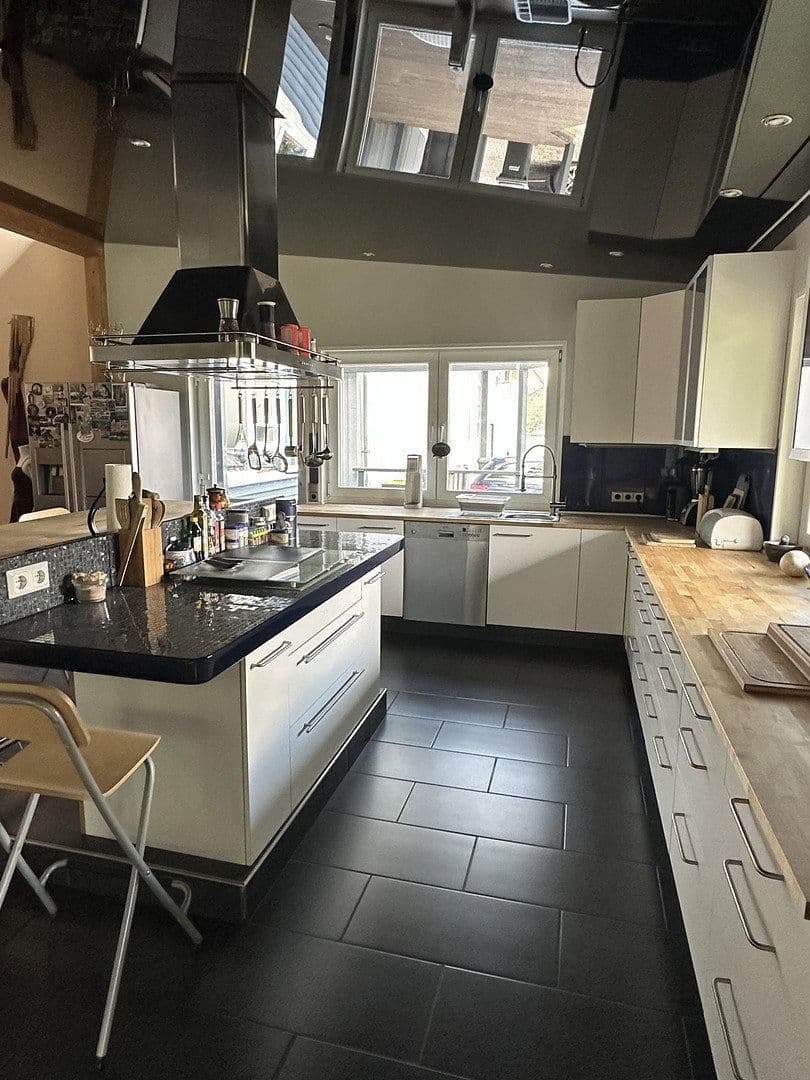 Predaj nebytového priestoru 3.125 m², Hude (Oldenburg), Dolné Sasko Predaj nebytového priestoru 3.125 m², Hude (Oldenburg), Dolné Sasko