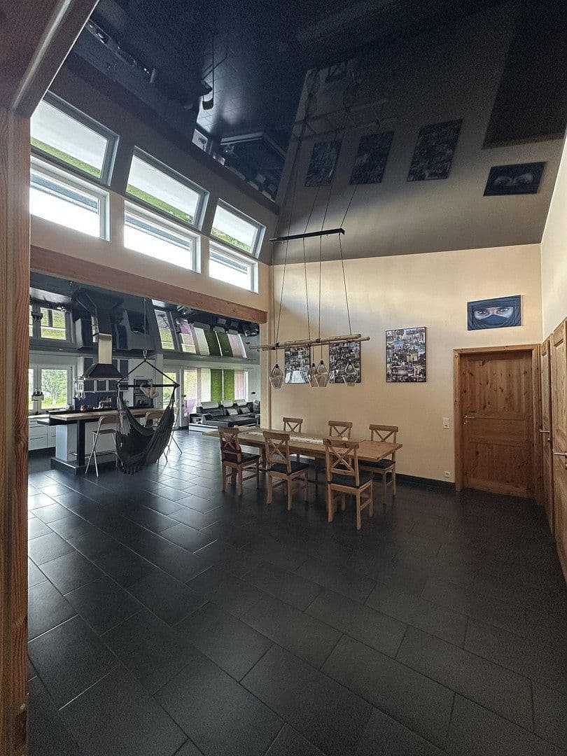 Predaj nebytového priestoru 3.125 m², Hude (Oldenburg), Dolné Sasko Predaj nebytového priestoru 3.125 m², Hude (Oldenburg), Dolné Sasko