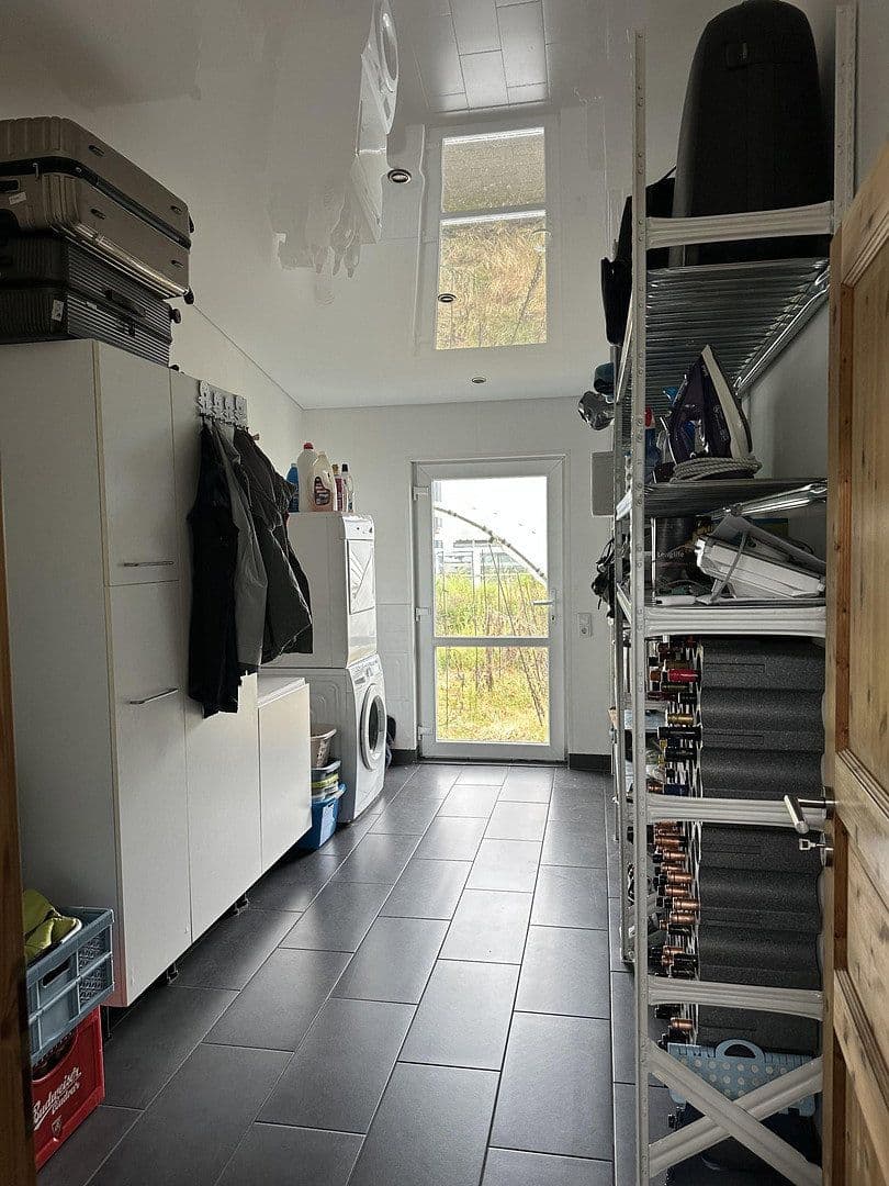 Predaj nebytového priestoru 3.125 m², Hude (Oldenburg), Dolné Sasko Predaj nebytového priestoru 3.125 m², Hude (Oldenburg), Dolné Sasko
