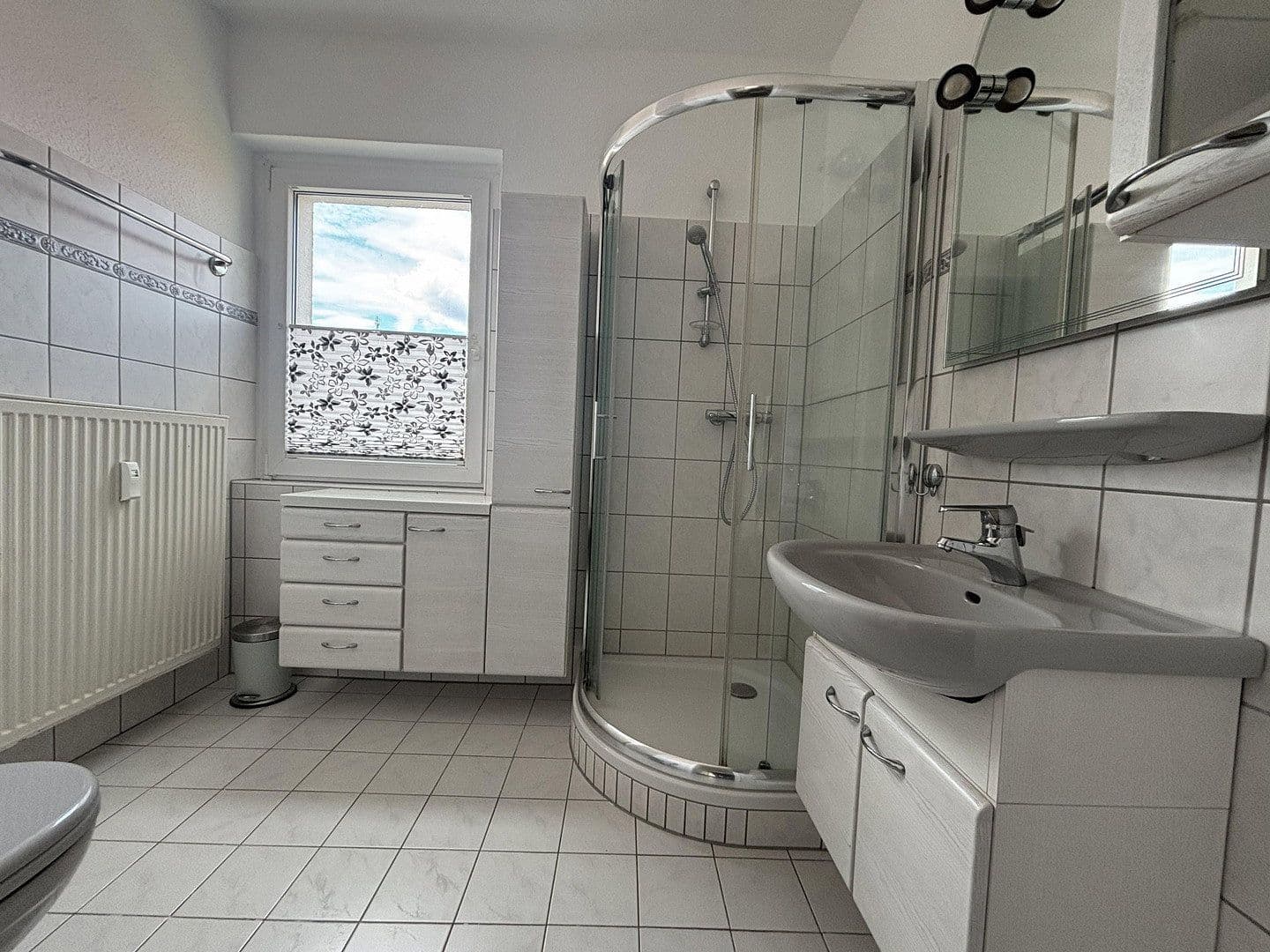 Prenájom bytu 5-izbový 105 m², Bad Sachsa, Dolné Sasko Prenájom bytu 5-izbový 105 m², Bad Sachsa, Dolné Sasko