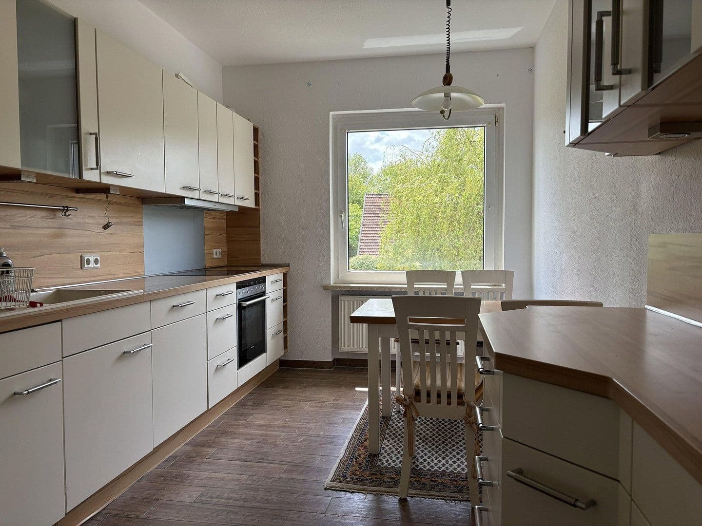 Prenájom bytu 5-izbový 105 m², Bad Sachsa, Dolné Sasko Prenájom bytu 5-izbový 105 m², Bad Sachsa, Dolné Sasko
