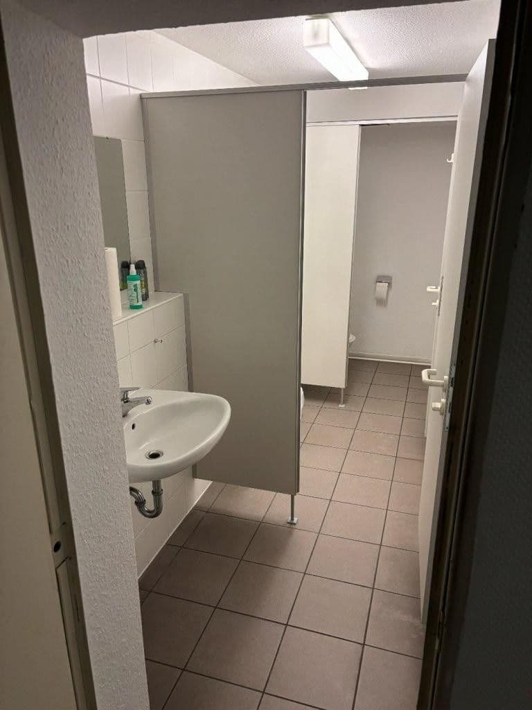 Predaj kancelárie 132 m², Wiesloch, Bádensko-Wurttembersko Predaj kancelárie 132 m², Wiesloch, Bádensko-Wurttembersko