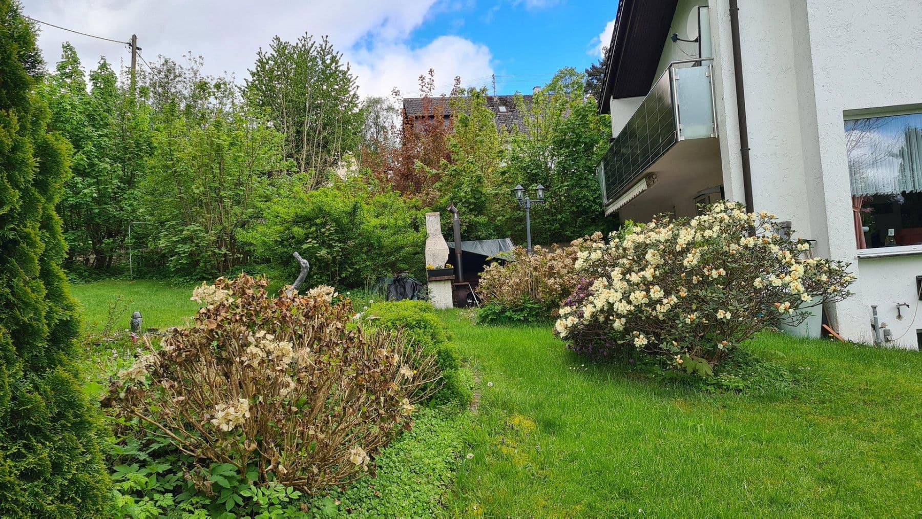 Predaj domu 450 m², pozemok 5.100 m², Weitefeld, Porýnie-Falcko Predaj domu 450 m², pozemok 5.100 m², Weitefeld, Porýnie-Falcko