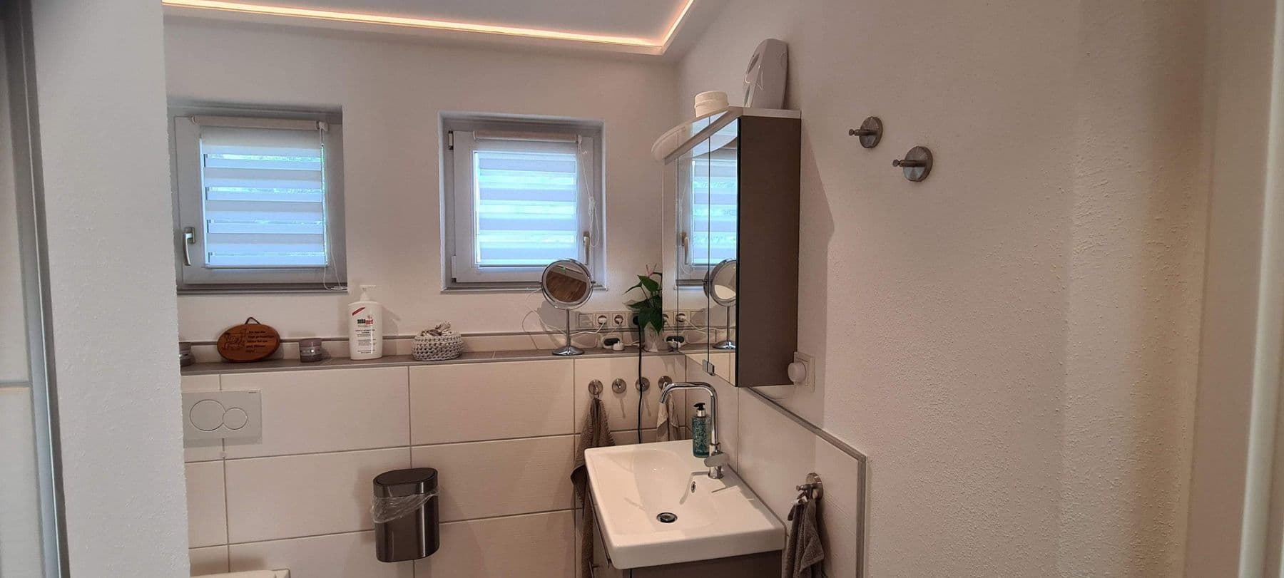 Predaj domu 450 m², pozemok 5.100 m², Weitefeld, Porýnie-Falcko Predaj domu 450 m², pozemok 5.100 m², Weitefeld, Porýnie-Falcko