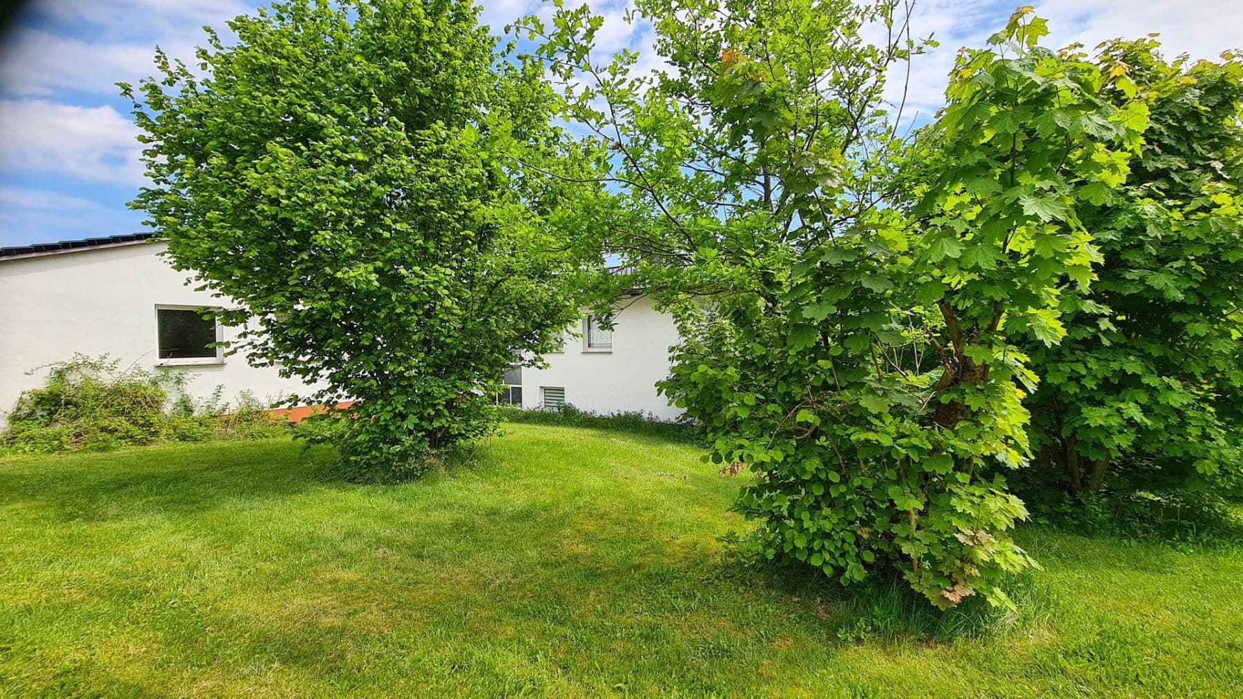 Predaj domu 450 m², pozemok 5.100 m², Weitefeld, Porýnie-Falcko Predaj domu 450 m², pozemok 5.100 m², Weitefeld, Porýnie-Falcko