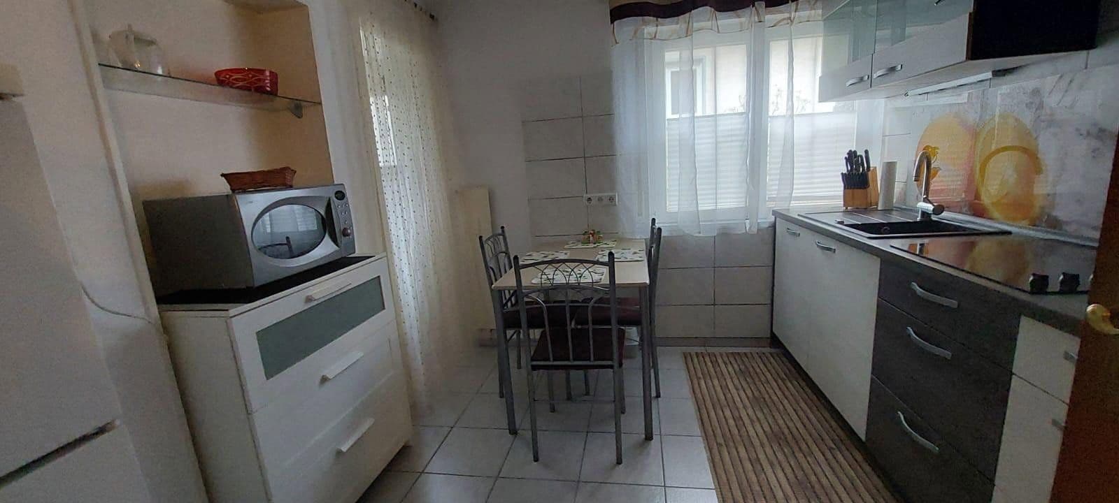Prenájom bytu 3-izbový 86 m², Tulpenweg 5, Friesenheim, Bádensko-Wurttembersko Prenájom bytu 3-izbový 86 m², Tulpenweg 5, Friesenheim, Bádensko-Wurttembersko