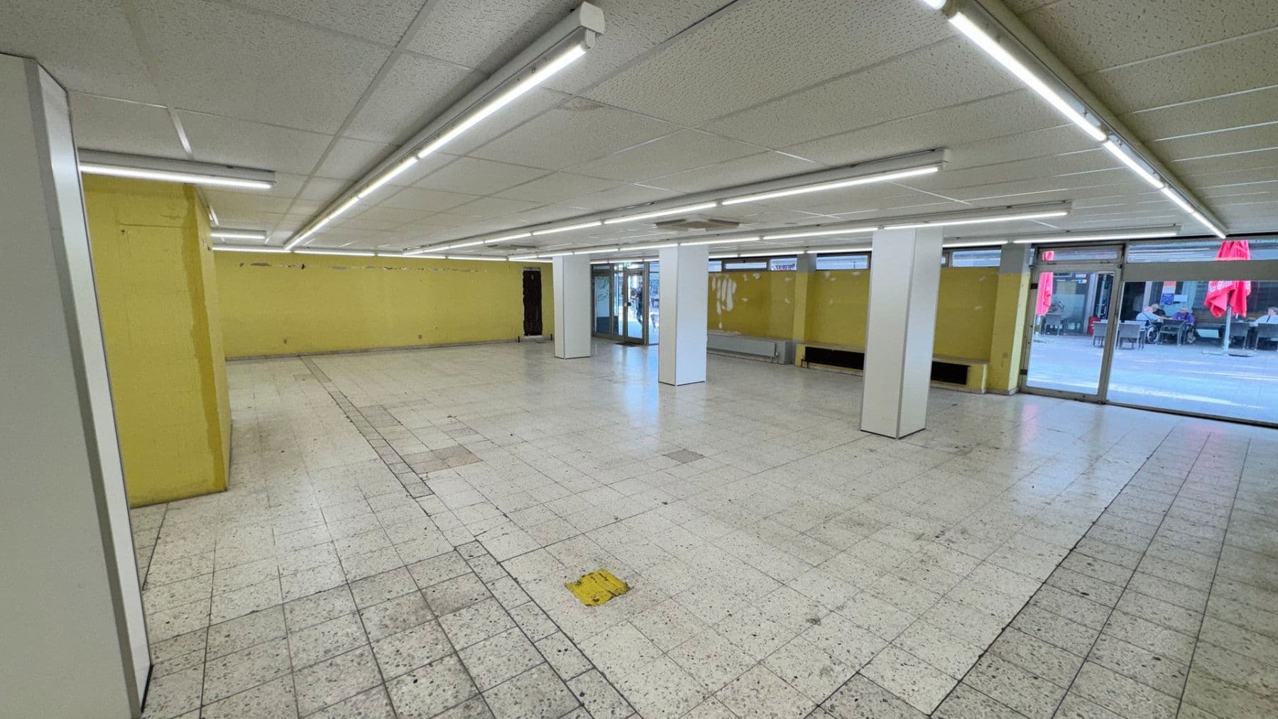 Prenájom nebytového priestoru 287 m², Ehrenfeld Stadtbezirk 4, Bergisch Gladbach, Severné Porýnie - Westfálsko Prenájom nebytového priestoru 287 m², Ehrenfeld Stadtbezirk 4, Bergisch Gladbach, Severné Porýnie - Westfálsko