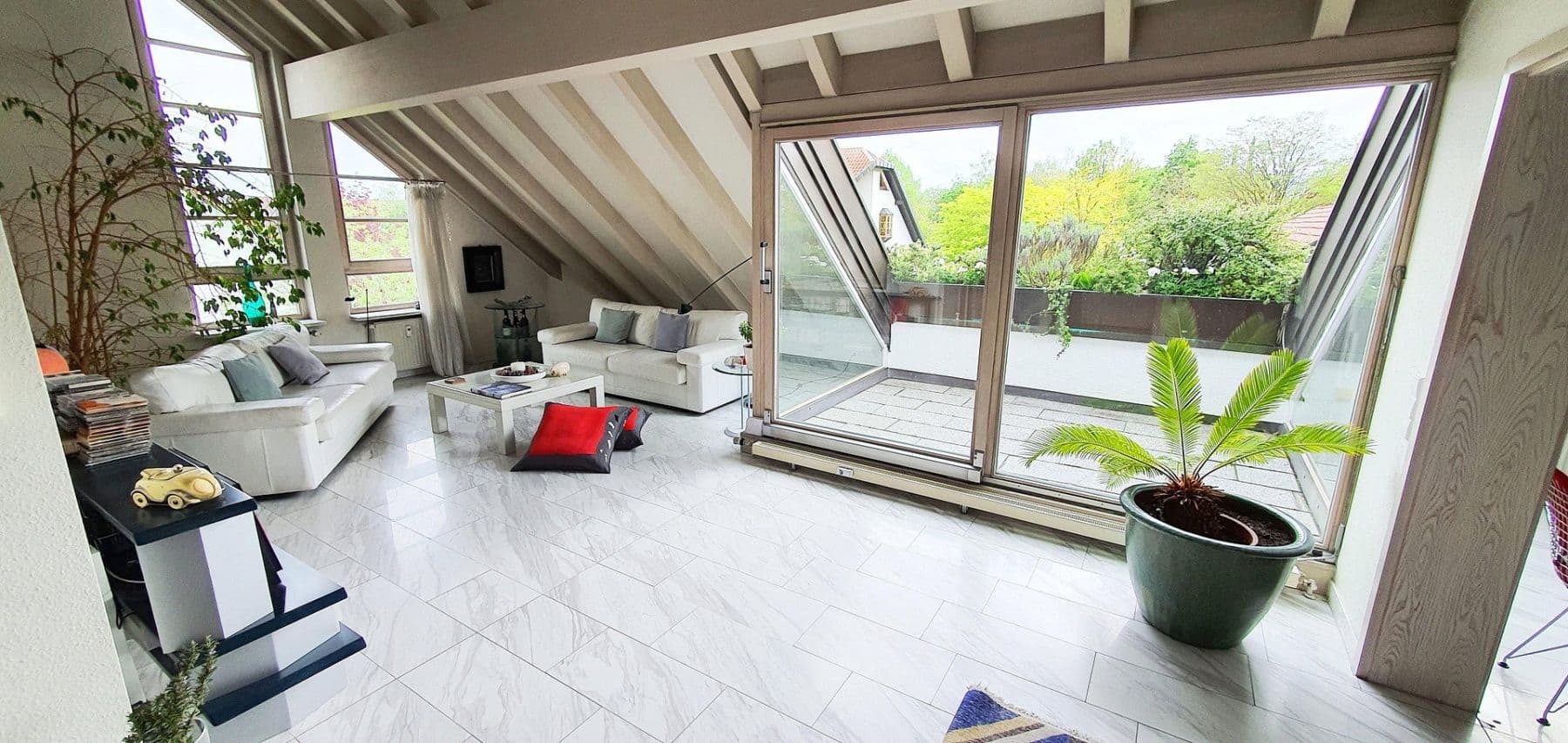 Predaj bytu 3-izbový 117 m², Stuttgart, Bádensko-Wurttembersko Predaj bytu 3-izbový 117 m², Stuttgart, Bádensko-Wurttembersko