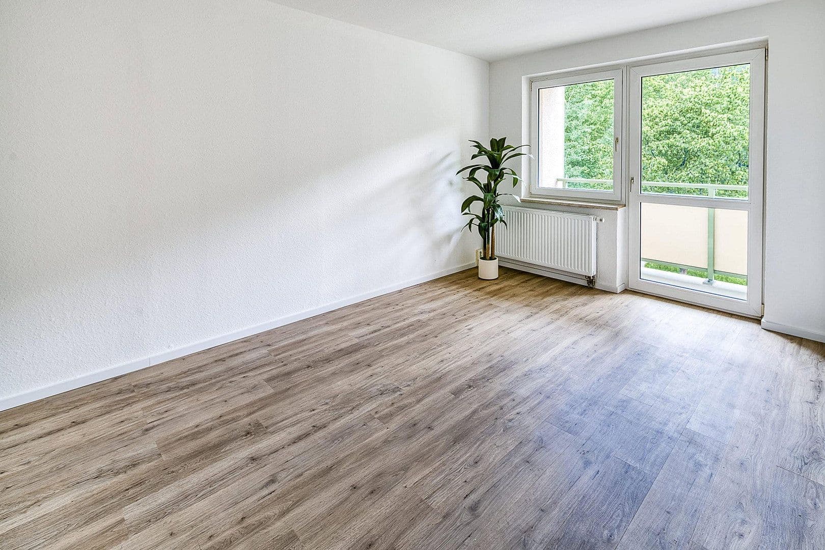 Prenájom bytu 1-izbový 30 m², Am Plan 38G, Drebach, Sasko Prenájom bytu 1-izbový 30 m², Am Plan 38G, Drebach, Sasko