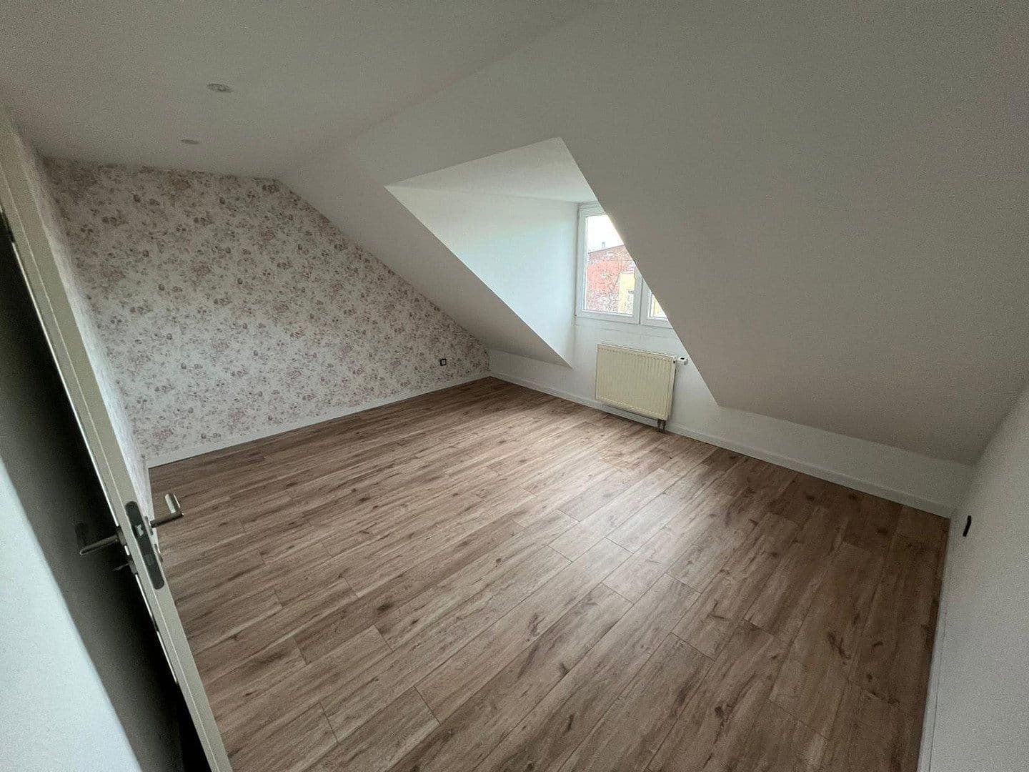 Predaj domu 100 m², pozemok 251 m², Brühl, Severné Porýnie - Westfálsko Predaj domu 100 m², pozemok 251 m², Brühl, Severné Porýnie - Westfálsko