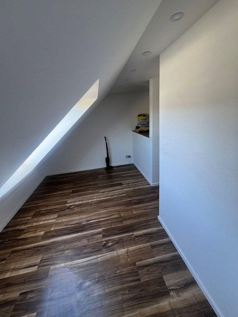 Predaj domu 100 m², pozemok 251 m², Brühl, Severné Porýnie - Westfálsko Predaj domu 100 m², pozemok 251 m², Brühl, Severné Porýnie - Westfálsko