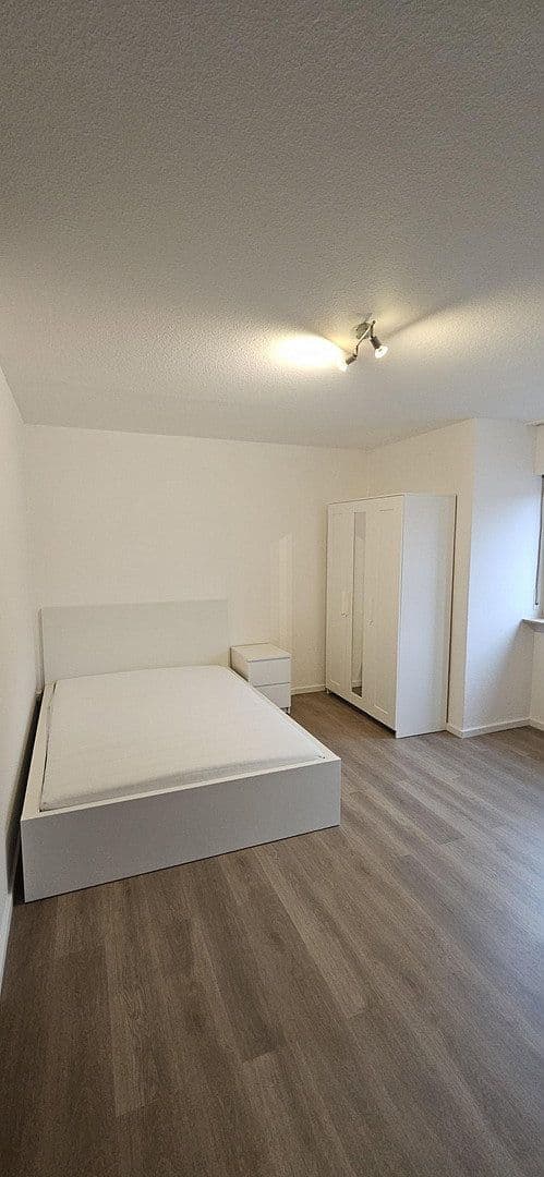 Prenájom bytu 17 m², U1, 25, Mannheim, Bádensko-Wurttembersko Prenájom bytu 17 m², U1, 25, Mannheim, Bádensko-Wurttembersko