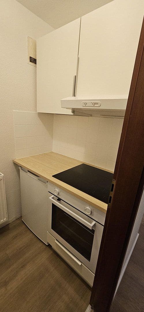 Prenájom bytu 17 m², U1, 25, Mannheim, Bádensko-Wurttembersko Prenájom bytu 17 m², U1, 25, Mannheim, Bádensko-Wurttembersko