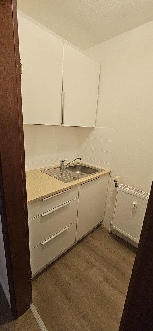Prenájom bytu 17 m², U1, 25, Mannheim, Bádensko-Wurttembersko Prenájom bytu 17 m², U1, 25, Mannheim, Bádensko-Wurttembersko