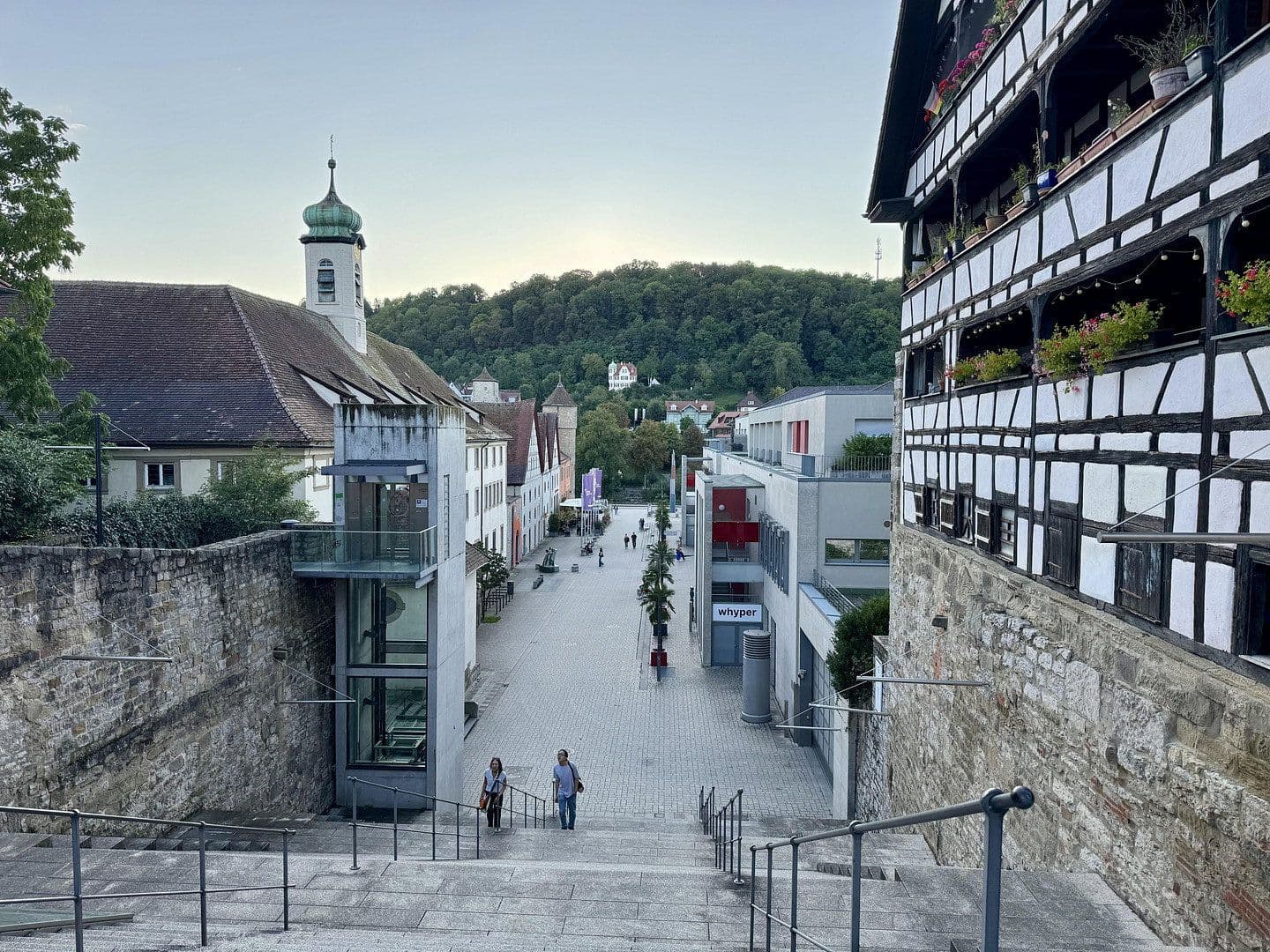 Predaj domu 291 m², pozemok 134 m², Schwäbisch Hall, Bádensko-Wurttembersko Predaj domu 291 m², pozemok 134 m², Schwäbisch Hall, Bádensko-Wurttembersko
