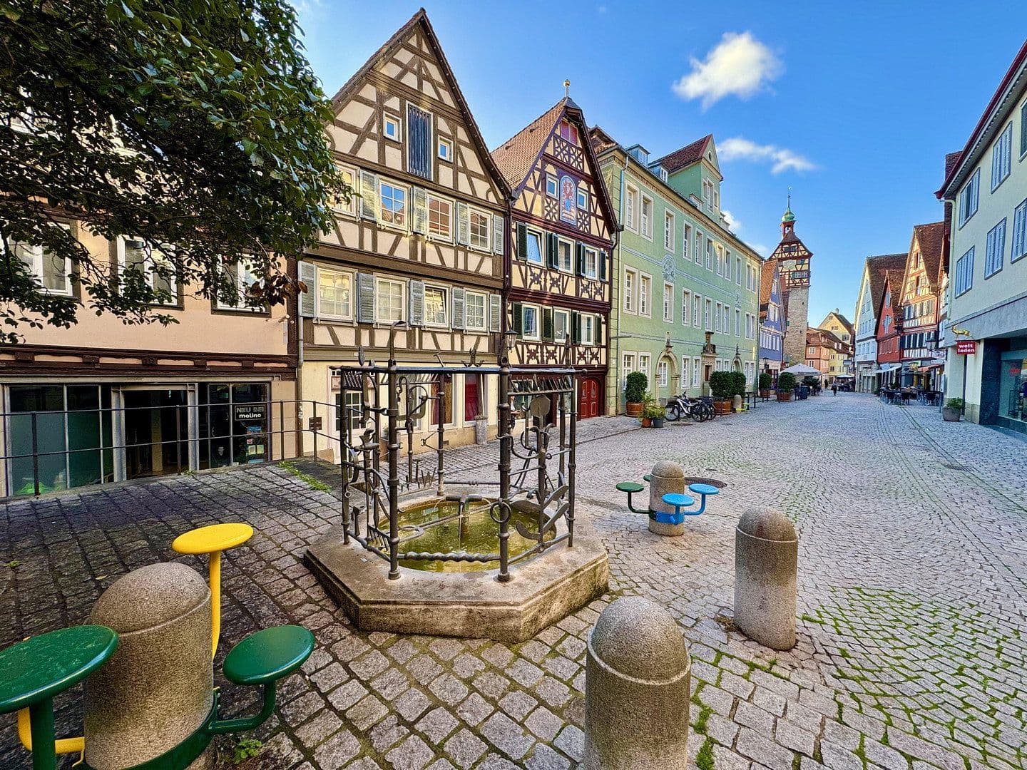 Predaj domu 291 m², pozemok 134 m², Schwäbisch Hall, Bádensko-Wurttembersko Predaj domu 291 m², pozemok 134 m², Schwäbisch Hall, Bádensko-Wurttembersko