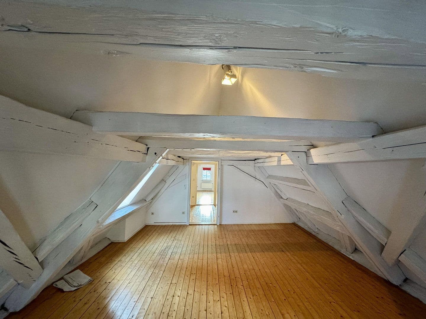 Predaj domu 291 m², pozemok 134 m², Schwäbisch Hall, Bádensko-Wurttembersko Predaj domu 291 m², pozemok 134 m², Schwäbisch Hall, Bádensko-Wurttembersko