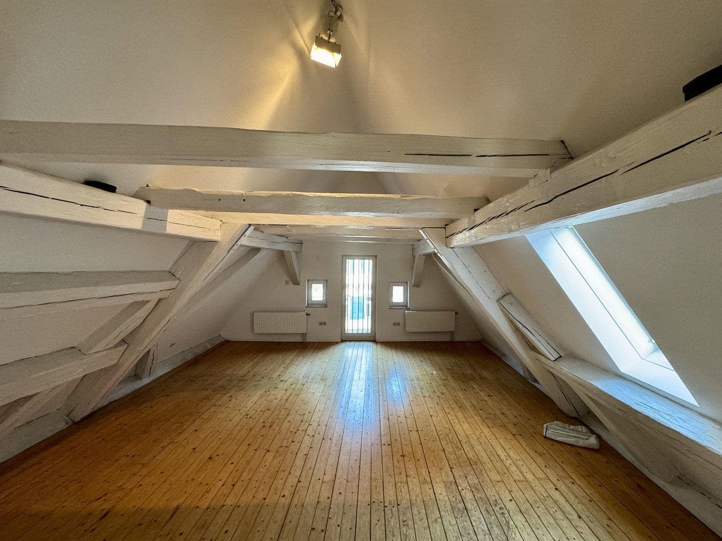 Predaj domu 291 m², pozemok 134 m², Schwäbisch Hall, Bádensko-Wurttembersko Predaj domu 291 m², pozemok 134 m², Schwäbisch Hall, Bádensko-Wurttembersko