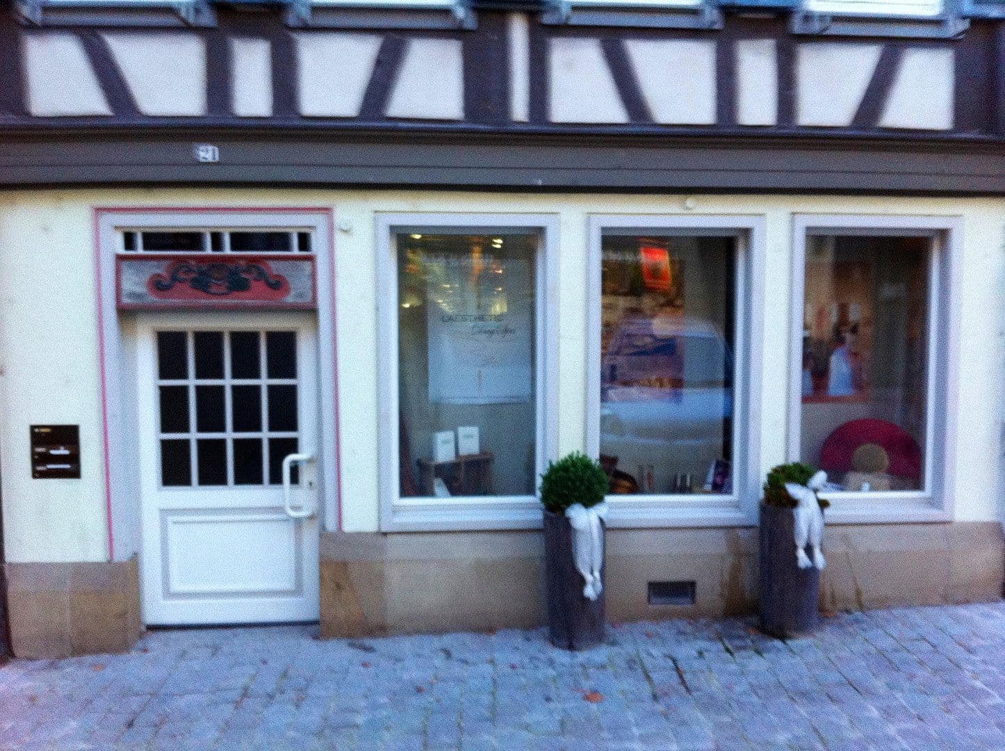 Predaj domu 291 m², pozemok 134 m², Schwäbisch Hall, Bádensko-Wurttembersko Predaj domu 291 m², pozemok 134 m², Schwäbisch Hall, Bádensko-Wurttembersko