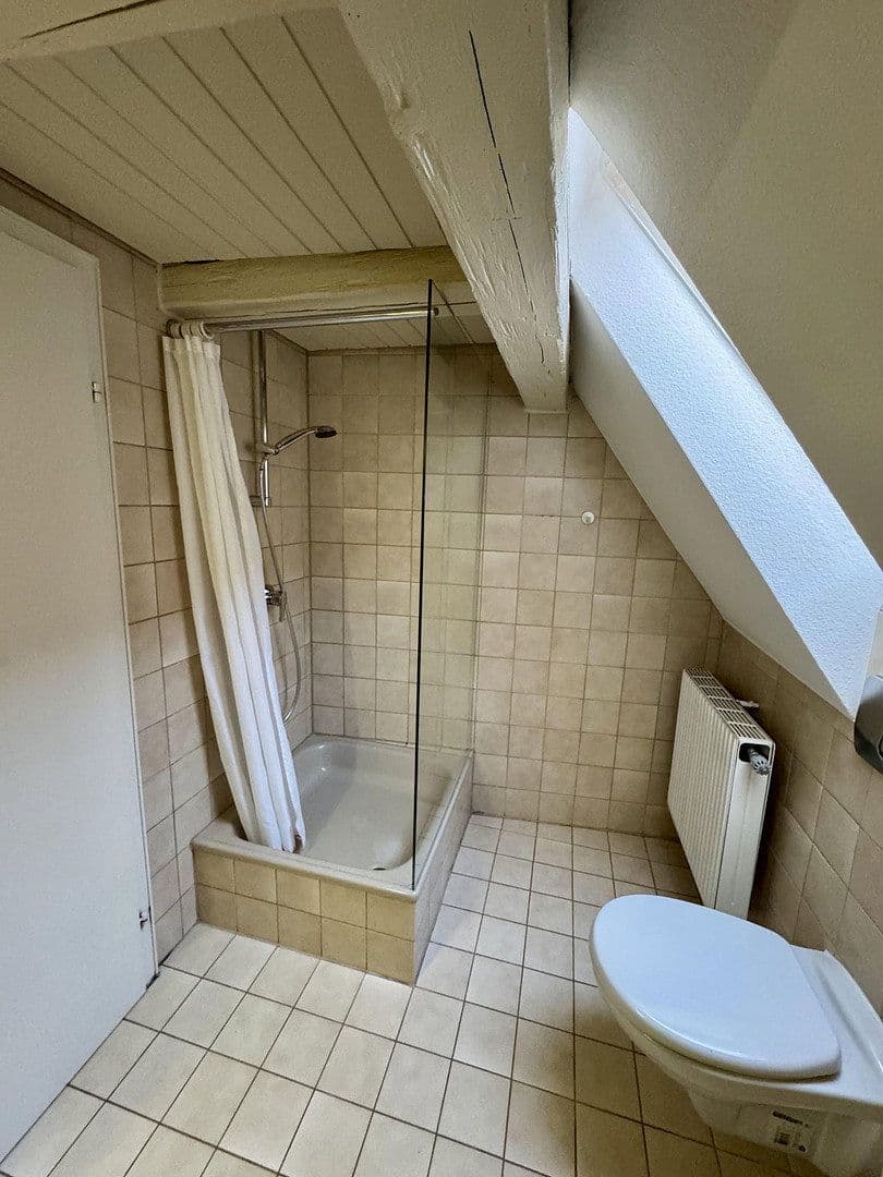 Predaj domu 291 m², pozemok 134 m², Schwäbisch Hall, Bádensko-Wurttembersko Predaj domu 291 m², pozemok 134 m², Schwäbisch Hall, Bádensko-Wurttembersko