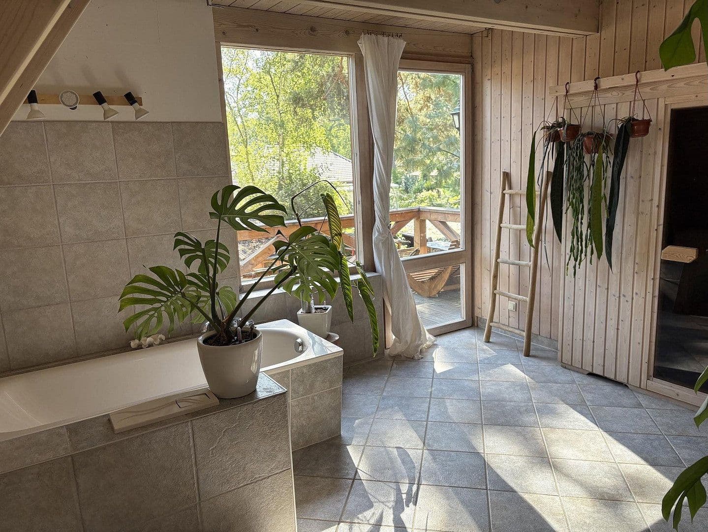 Prenájom domu 228 m², pozemok 925 m², Königs Wusterhausen, Brandenbursko Prenájom domu 228 m², pozemok 925 m², Königs Wusterhausen, Brandenbursko