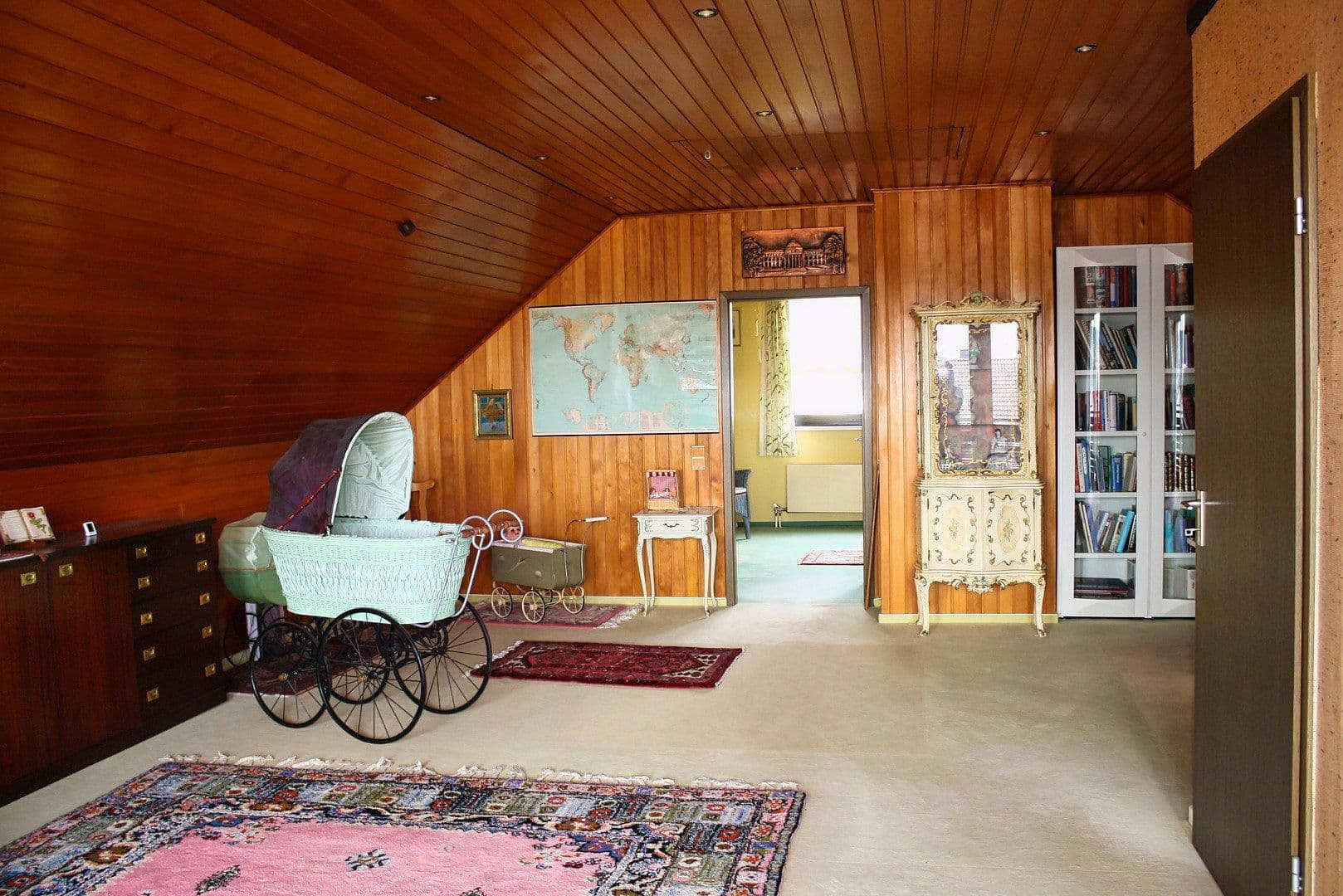 Predaj domu 245 m², pozemok 795 m², Niedernhausen, Hesensko Predaj domu 245 m², pozemok 795 m², Niedernhausen, Hesensko