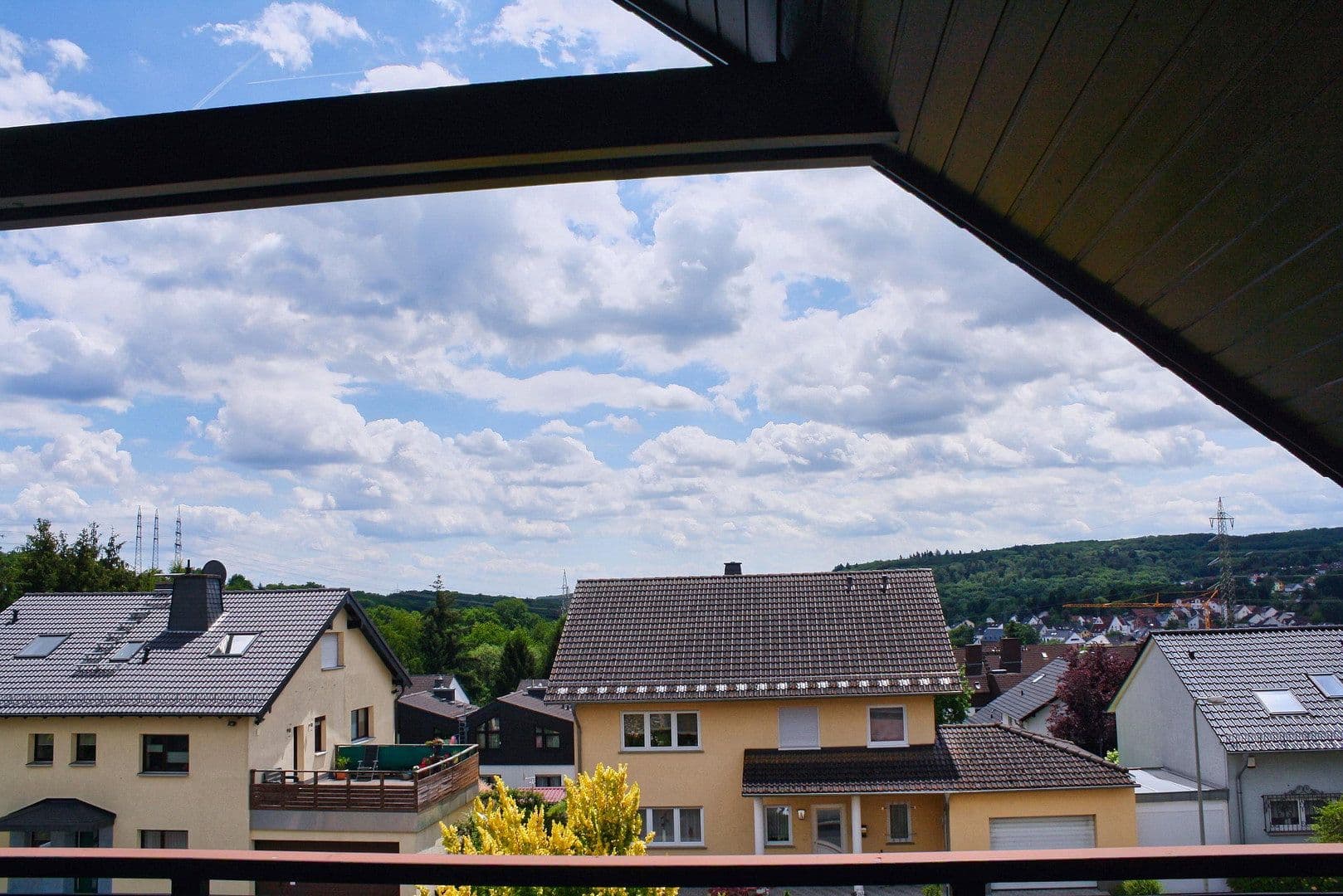 Predaj domu 245 m², pozemok 795 m², Niedernhausen, Hesensko Predaj domu 245 m², pozemok 795 m², Niedernhausen, Hesensko