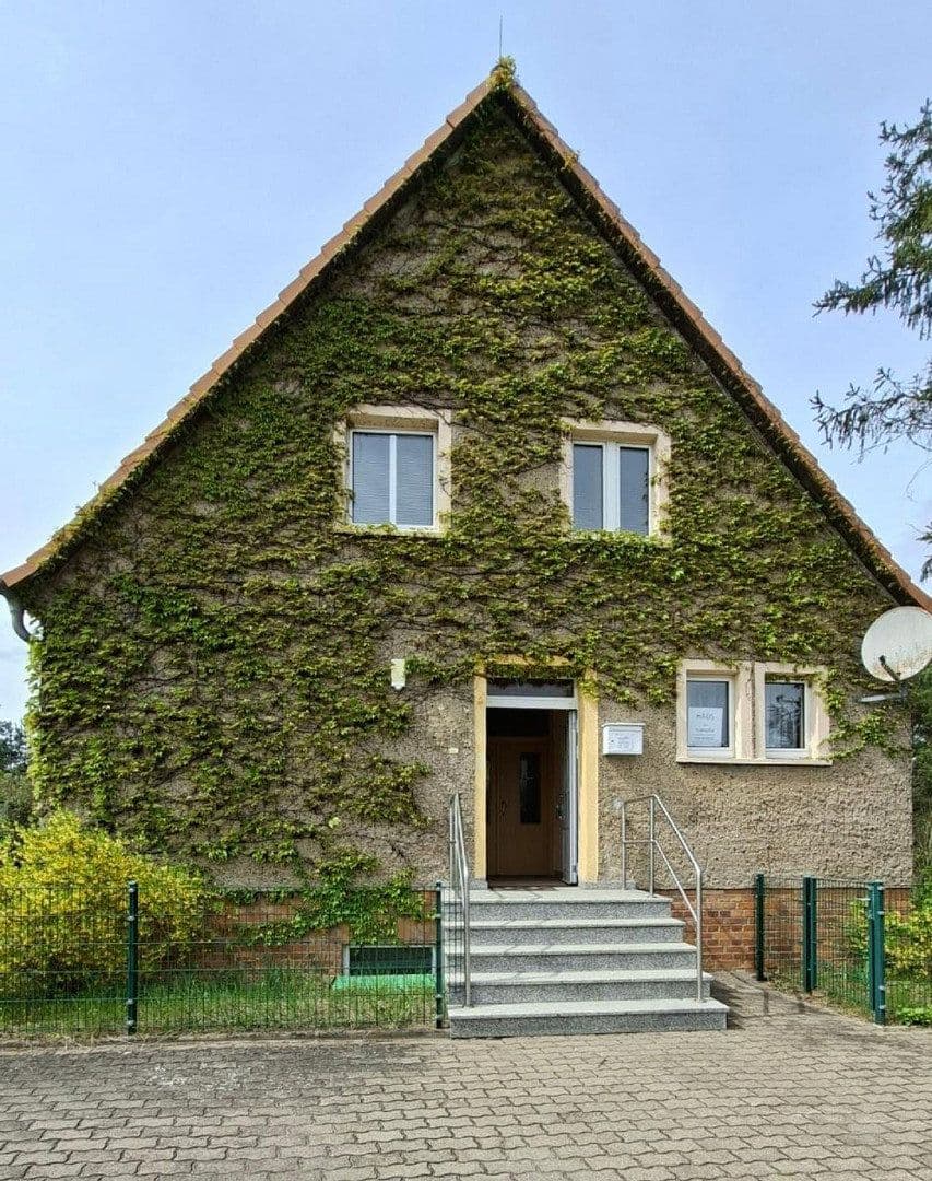 Predaj domu 170 m², pozemok 575 m², Lange Straße 9, Viereck, Meklenbursko-Predpomoransko Predaj domu 170 m², pozemok 575 m², Lange Straße 9, Viereck, Meklenbursko-Predpomoransko