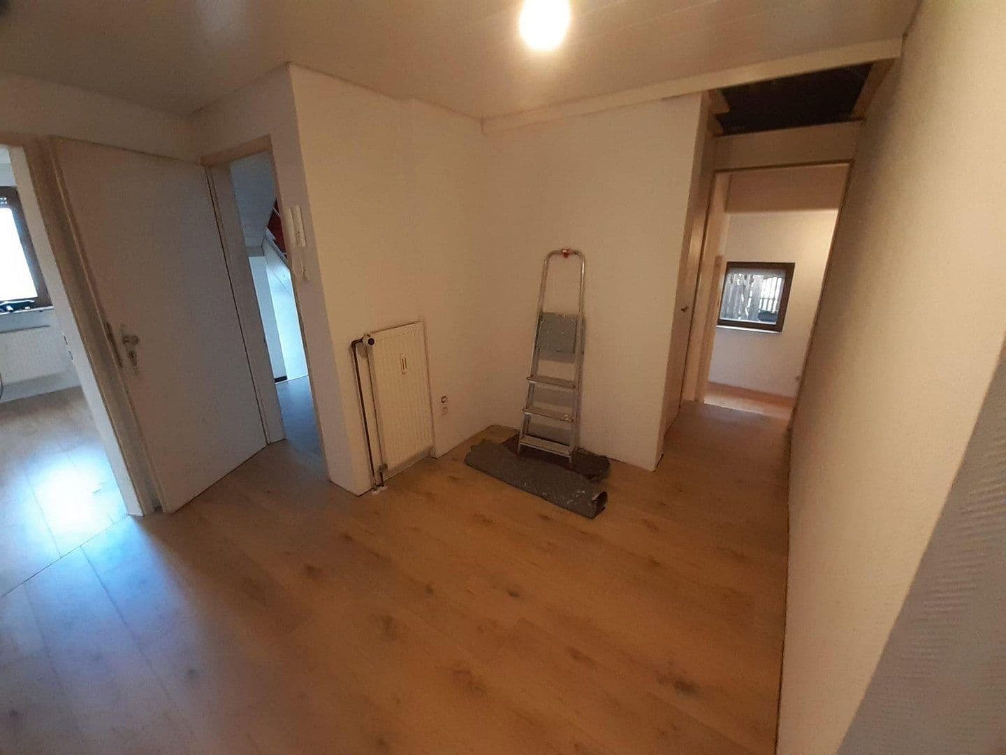 Predaj domu 178 m², pozemok 245 m², Feuchtstraße 2, Frickenhausen, Bádensko-Wurttembersko Predaj domu 178 m², pozemok 245 m², Feuchtstraße 2, Frickenhausen, Bádensko-Wurttembersko