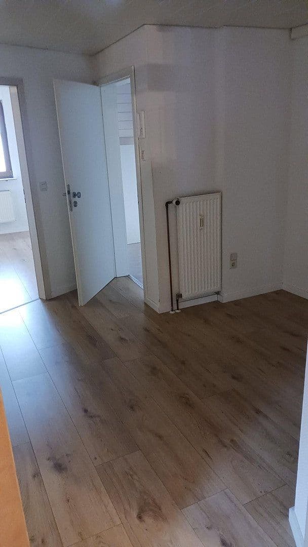 Predaj domu 178 m², pozemok 245 m², Feuchtstraße 2, Frickenhausen, Bádensko-Wurttembersko Predaj domu 178 m², pozemok 245 m², Feuchtstraße 2, Frickenhausen, Bádensko-Wurttembersko