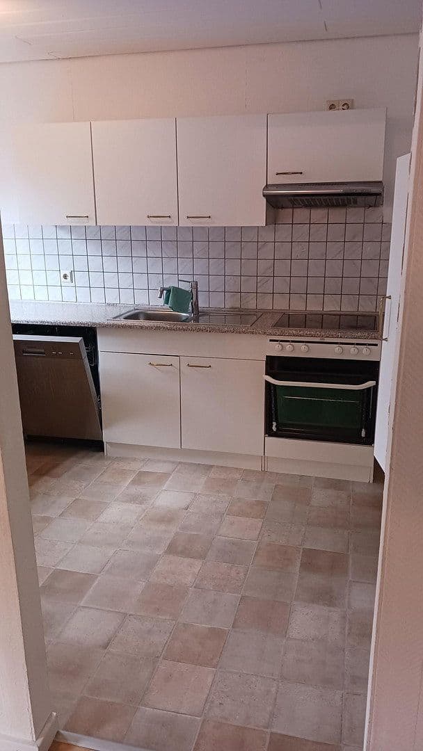 Predaj domu 178 m², pozemok 245 m², Feuchtstraße 2, Frickenhausen, Bádensko-Wurttembersko Predaj domu 178 m², pozemok 245 m², Feuchtstraße 2, Frickenhausen, Bádensko-Wurttembersko