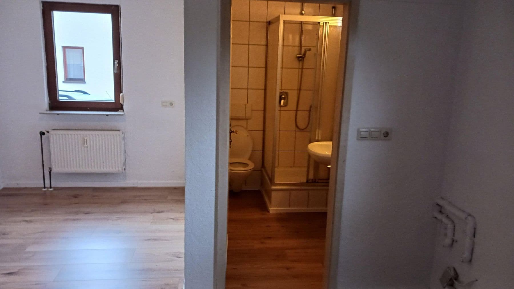 Predaj domu 178 m², pozemok 245 m², Feuchtstraße 2, Frickenhausen, Bádensko-Wurttembersko Predaj domu 178 m², pozemok 245 m², Feuchtstraße 2, Frickenhausen, Bádensko-Wurttembersko