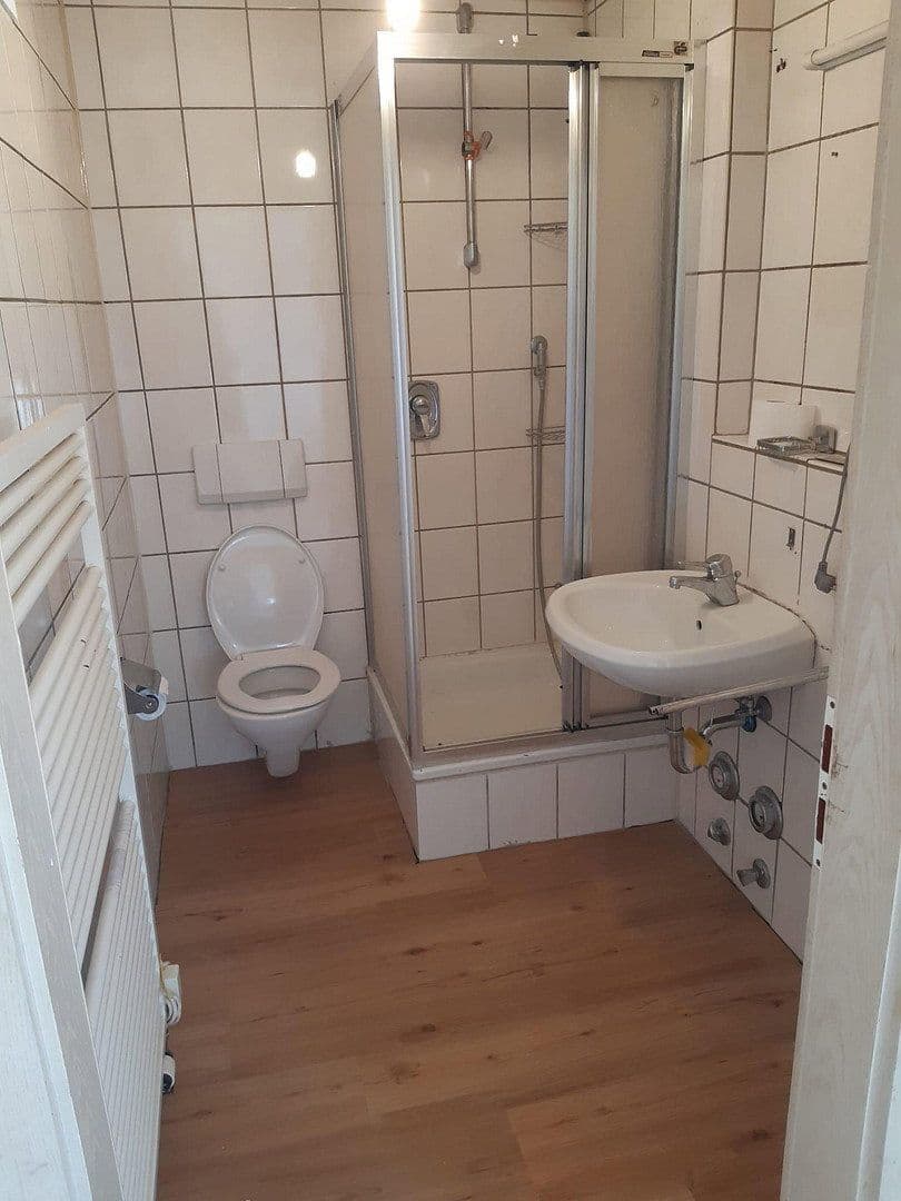 Predaj domu 178 m², pozemok 245 m², Feuchtstraße 2, Frickenhausen, Bádensko-Wurttembersko Predaj domu 178 m², pozemok 245 m², Feuchtstraße 2, Frickenhausen, Bádensko-Wurttembersko