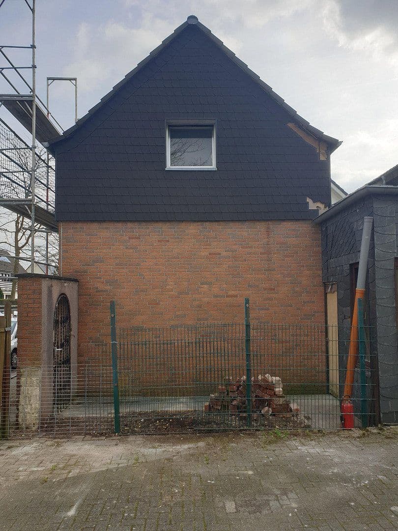 Predaj domu 100 m², pozemok 80 m², Langenfeld (Rheinland), Severné Porýnie - Westfálsko Predaj domu 100 m², pozemok 80 m², Langenfeld (Rheinland), Severné Porýnie - Westfálsko