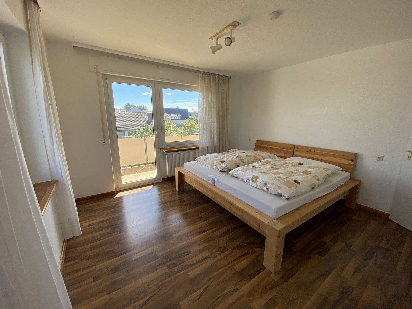 Prenájom bytu 3-izbový 98 m², Trossingen, Bádensko-Wurttembersko Prenájom bytu 3-izbový 98 m², Trossingen, Bádensko-Wurttembersko