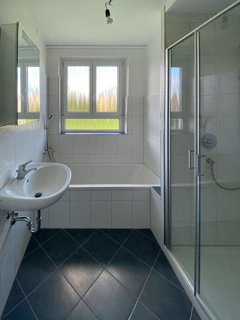 Prenájom bytu 3-izbový 98 m², Trossingen, Bádensko-Wurttembersko Prenájom bytu 3-izbový 98 m², Trossingen, Bádensko-Wurttembersko