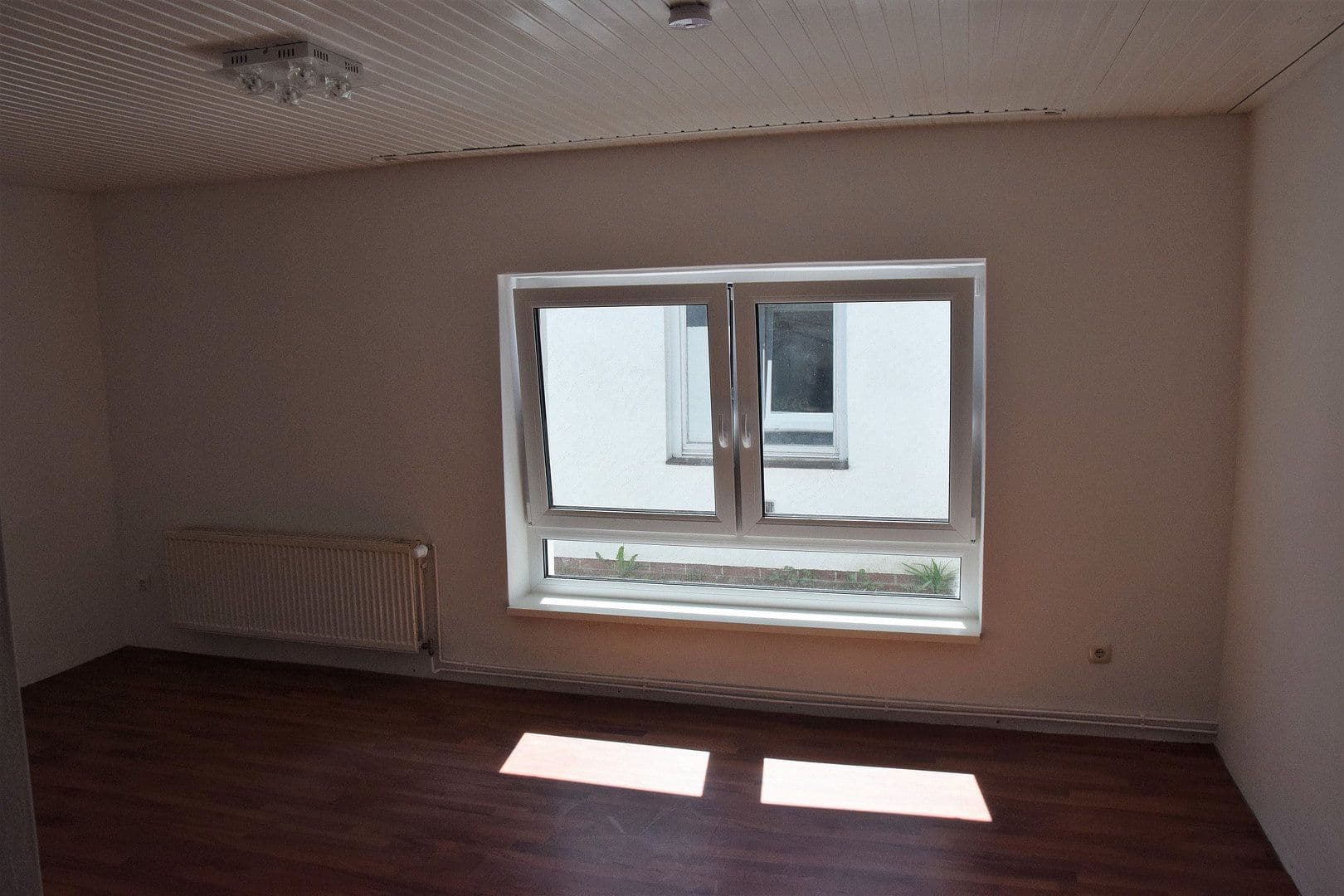 Prenájom bytu 5-izbový 141 m², Gifhorn, Dolné Sasko Prenájom bytu 5-izbový 141 m², Gifhorn, Dolné Sasko