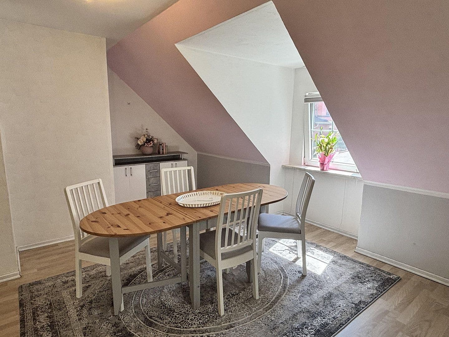 Prenájom bytu 2-izbový 78 m², Seevetal, Dolné Sasko Prenájom bytu 2-izbový 78 m², Seevetal, Dolné Sasko