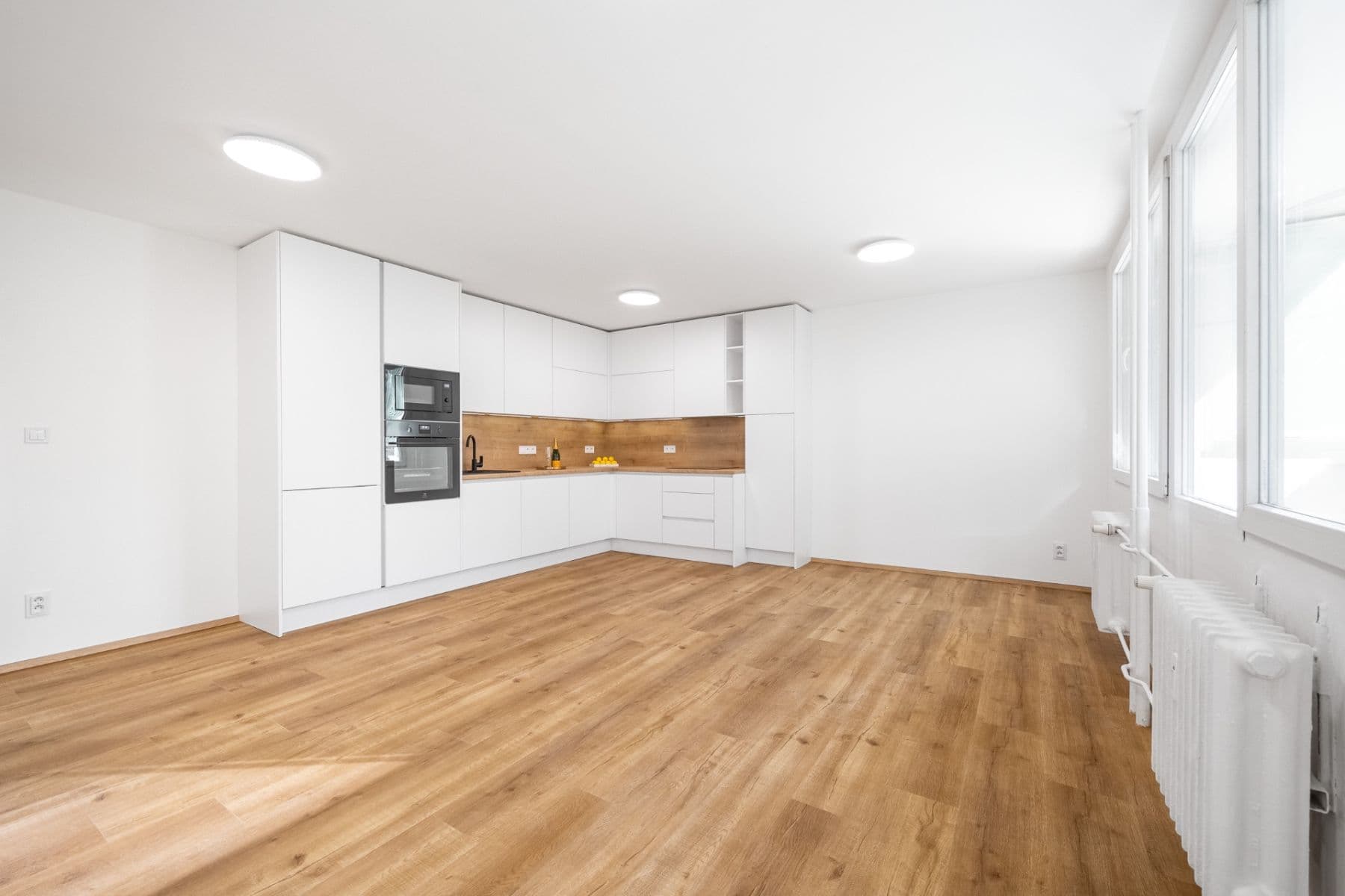 Predaj bytu 3-izbový 74 m², Žandovská, Praha, Praha Predaj bytu 3-izbový 74 m², Žandovská, Praha, Praha