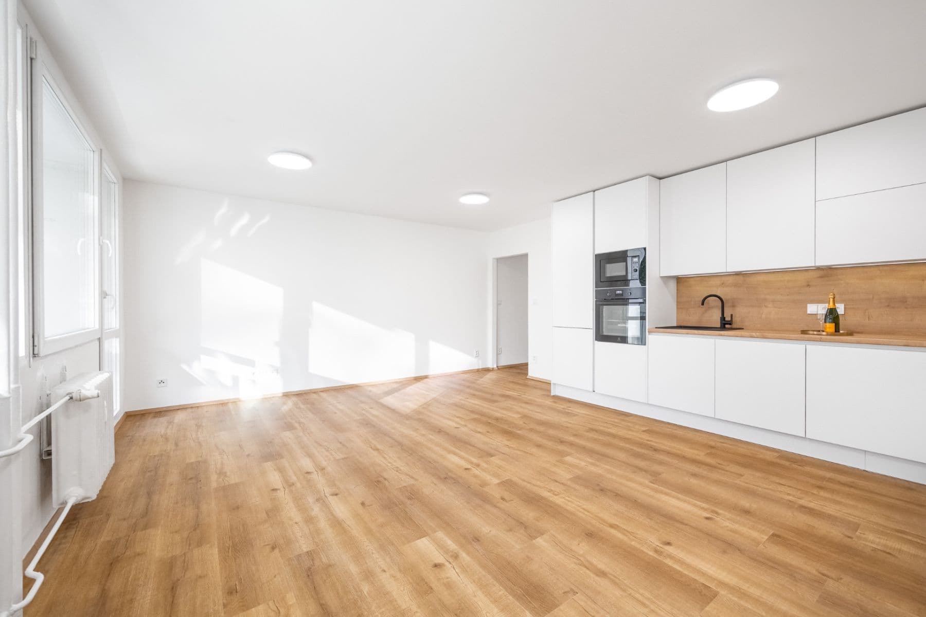 Predaj bytu 3-izbový 74 m², Žandovská, Praha, Praha Predaj bytu 3-izbový 74 m², Žandovská, Praha, Praha