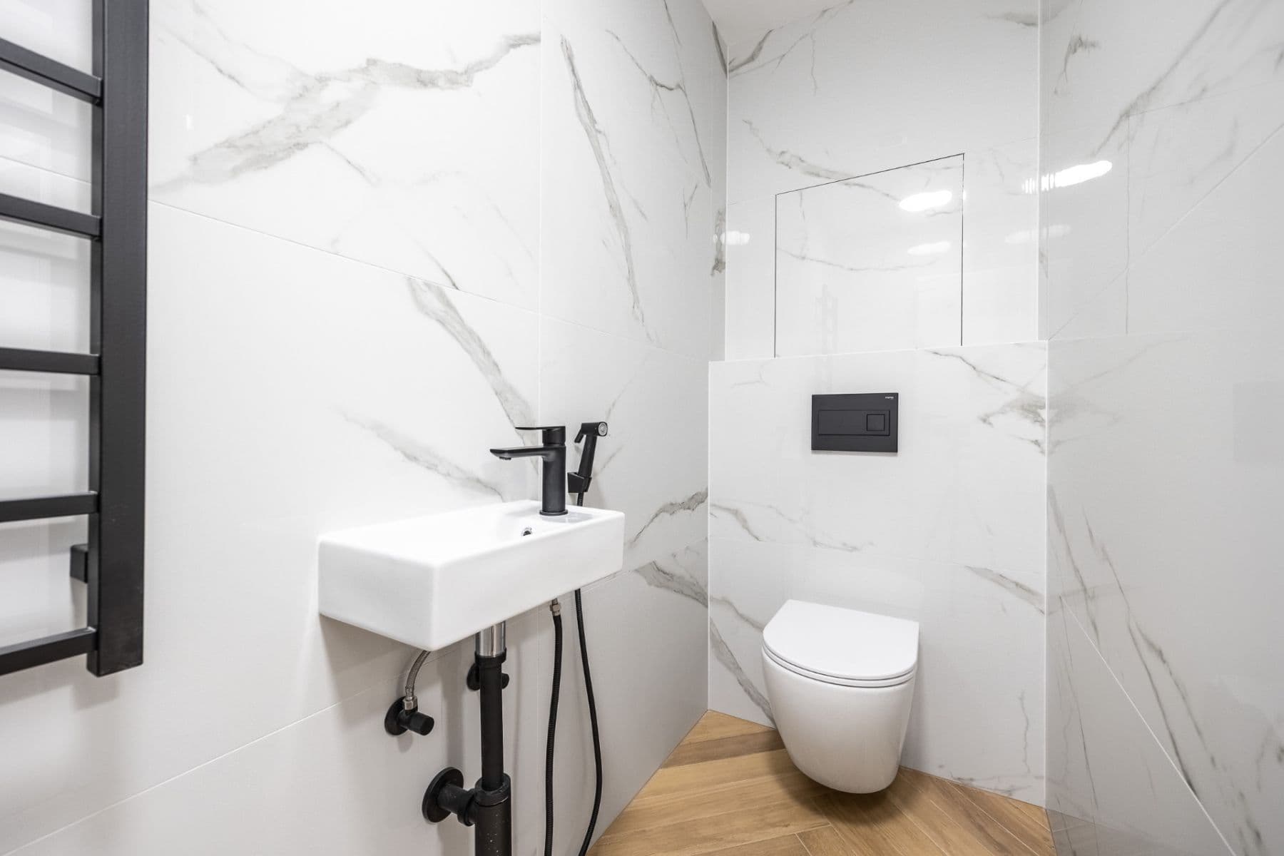 Predaj bytu 3-izbový 74 m², Žandovská, Praha, Praha Predaj bytu 3-izbový 74 m², Žandovská, Praha, Praha