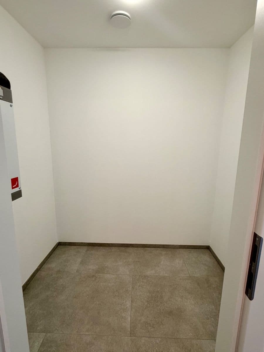 Prenájom bytu 2-izbový 62 m², U Engerthu, Kladno, Středočeský kraj Prenájom bytu 2-izbový 62 m², U Engerthu, Kladno, Středočeský kraj