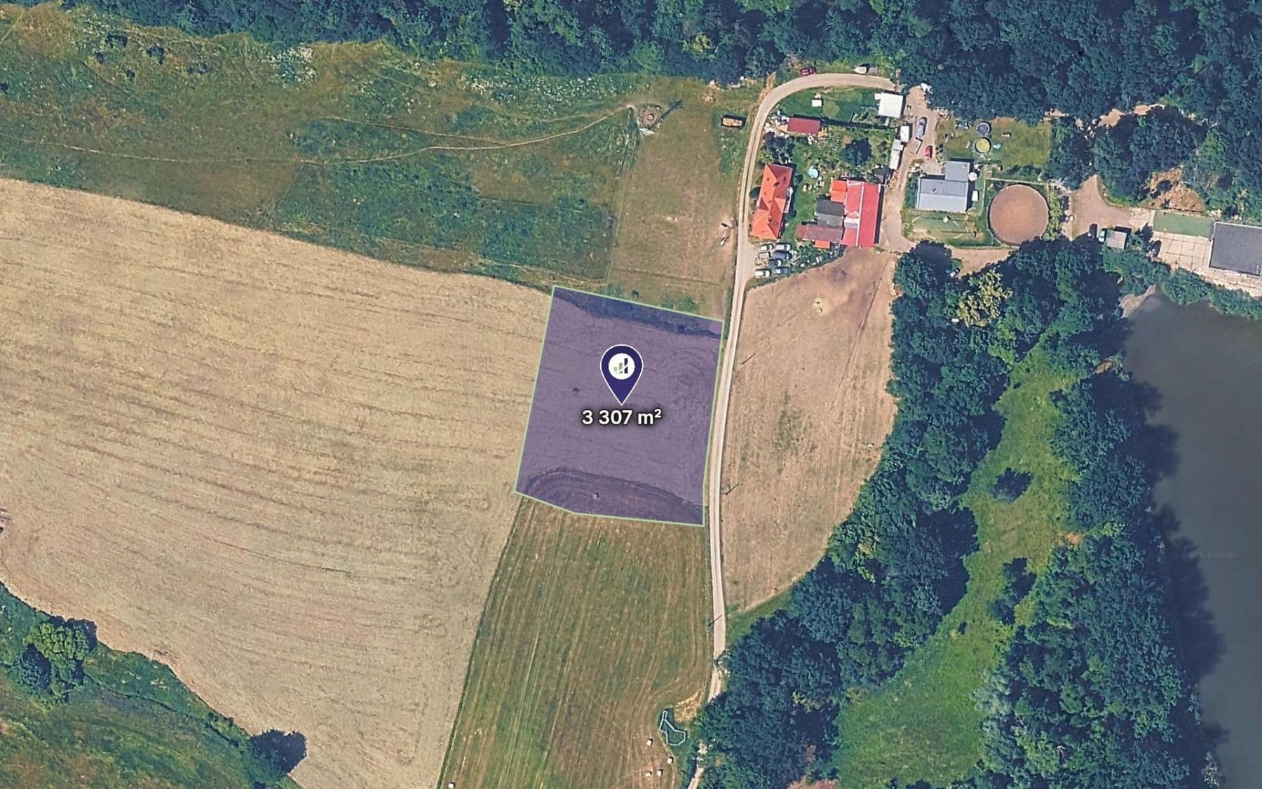 Predaj pozemku 3.307 m², Mníšek pod Brdy, Středočeský kraj Predaj pozemku 3.307 m², Mníšek pod Brdy, Středočeský kraj