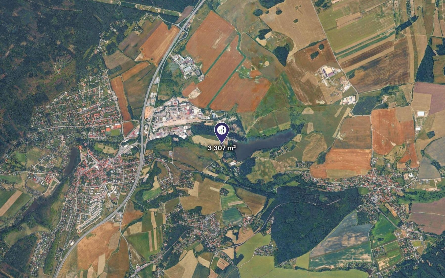 Predaj pozemku 3.307 m², Mníšek pod Brdy, Středočeský kraj Predaj pozemku 3.307 m², Mníšek pod Brdy, Středočeský kraj