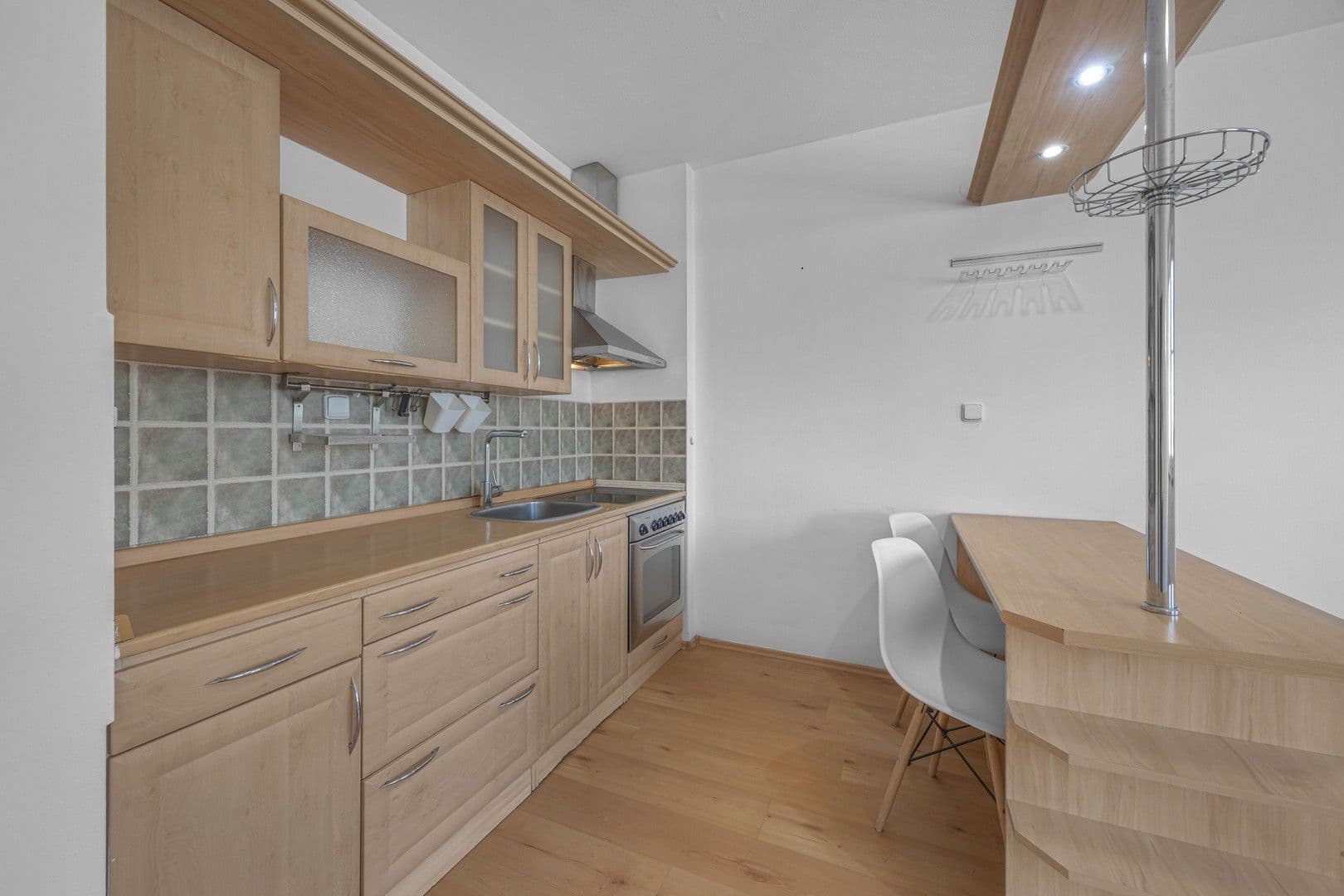 Prenájom bytu 2-izbový 42 m², Záběhlická, Praha, Praha Prenájom bytu 2-izbový 42 m², Záběhlická, Praha, Praha