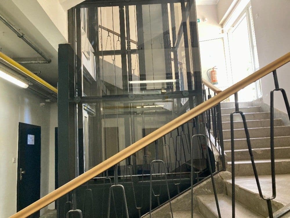 Prenájom nebytového priestoru 60 m², Na Hlídce, Praha, Praha Prenájom nebytového priestoru 60 m², Na Hlídce, Praha, Praha