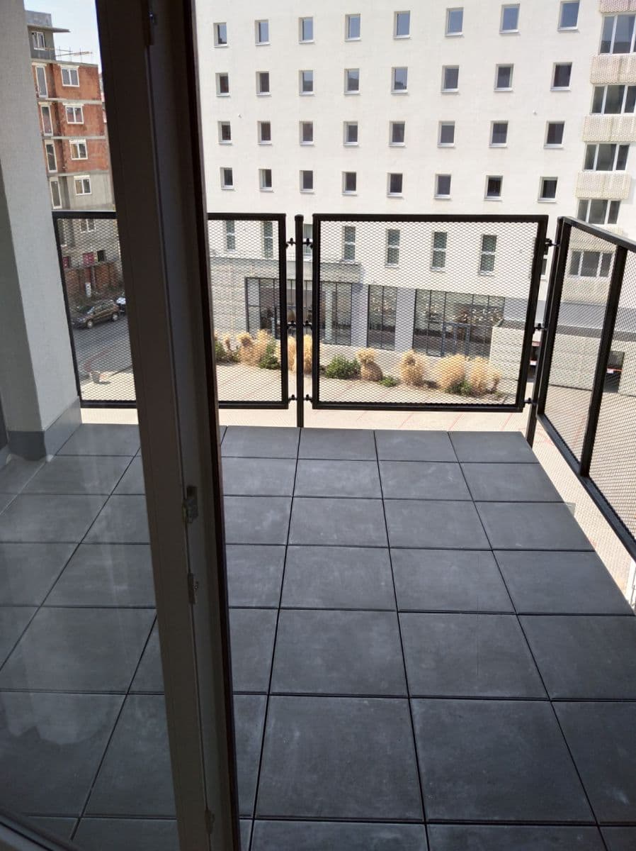 Prenájom bytu 2-izbový 43 m², Eduarda Hamburgera, Olomouc, Olomoucký kraj Prenájom bytu 2-izbový 43 m², Eduarda Hamburgera, Olomouc, Olomoucký kraj